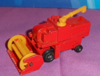COMBINE HARVESTER-MATCHBOX SUPERFAST LESNEY-MB51-1977 - Immagine 1 di 4