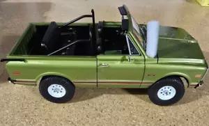 ACME 1/18 1972 GMC JIMMY KC HIGHLIGHTER GREEN A1807714 1 OF 300 LIMITED - Picture 1 of 10