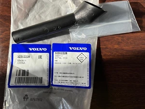 GENUINE 32312228 Volvo XC40 XC60 XC90 II OE Fuel Filler Connector,Brand new - Picture 1 of 7