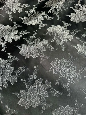 Black & Silver Gray Roses Floral - Faux Silk Brocade Jacquard Fabric - Изображение 1 из 4