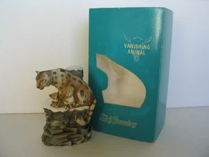 SNOW LEOPARD FAMILY VANISHING ANIMAL SKI COUNTRY MINI DECANTER 1979 + BOX - Picture 1 of 11