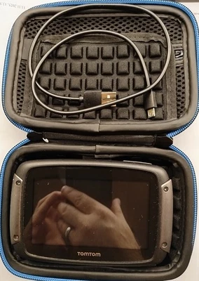 TomTom Rider 500 4,3-Zoll Navigationssystem - Schwarz (1GF0.002.00) - Bild 1 von 3