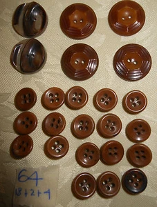 18+2+4 bottoni marroni (64) Vintage Knoepfe Boutons Buttons ^ - Bild 1 von 1