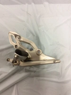 BMW R1200RS 2016 soporte de pedal derecho/pedal de freno de pie 200118 Foto 1 de 4