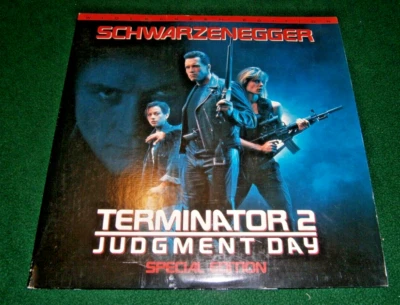 TERMINATOR 2: Judgment Day Widescreen Special Edition Laserdisc - Image 1 of 4
