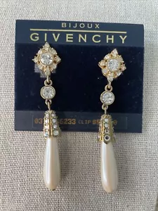 Pendientes colgantes de imitación de perlas GIVENCHY de colección firmados en tono dorado - Imagen 1 de 9