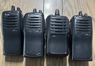 Icom Two Way Radio (VHF) FOR PARTS OR REPAIR - Image 1 of 3
