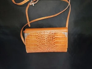 Cartera sin asas de piel con estampado marrón real para mujer - Cartera. 7" - Imagen 1 de 3