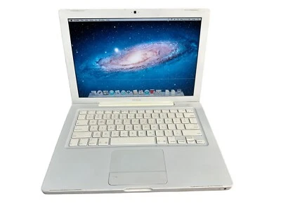 Apple MacBook 2006 A1181 13.3" Core 2 Duo 2GHz 3GB RAM 120GB HDD Foto 1 de 4