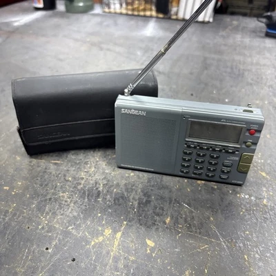 Radio digital Sangean ATS606A onda corta / AM / FM Foto 1 de 4