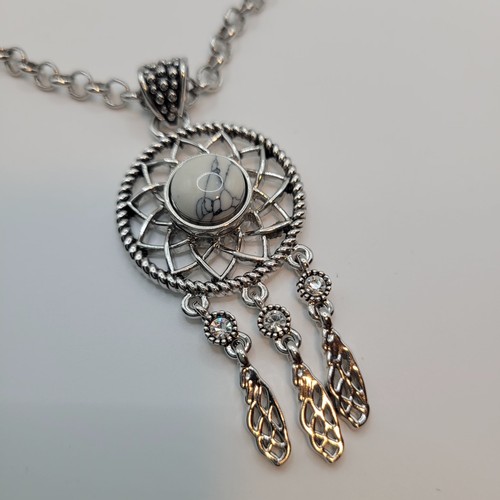 OFF WHITE Ciondolo acchiappasogni tono argento su catena finta pietra bianca sporca