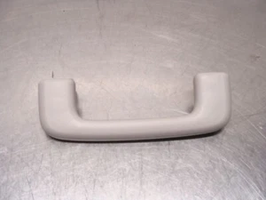 Manija de agarre de techo Mitsubishi Mirage G4 17 18 19 20 21 22 - Imagen 1 de 2