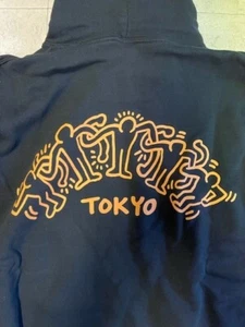 Uniqlo x Keith Haring x Tokyo Hoodie bestickt schwarz US Größe S NEU MIT ETIKETT AUSVERKAUFT!!! - Bild 1 von 4