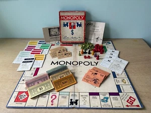 Complete VTG WWII 1940s Monopoly Original Board Wooden Pieces Money Cards Rules - Picture 1 of 10
