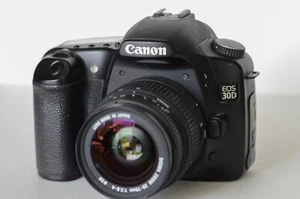 Canon EOS 30D 8.2MP DSLR - Black (Kit w/ Sigma 28-70mm lens) (#0120) - Picture 1 of 7