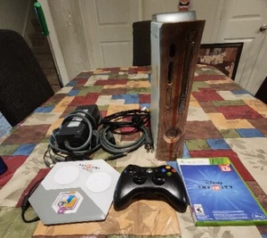 Microsoft Xbox 360 With 1 Controller, All Cords 2 Games And Infiny Pad - Picture 1 of 7