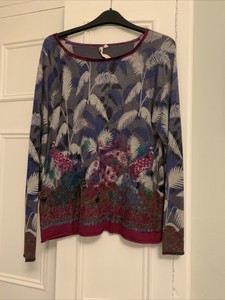 white stuff sea shore jumper
