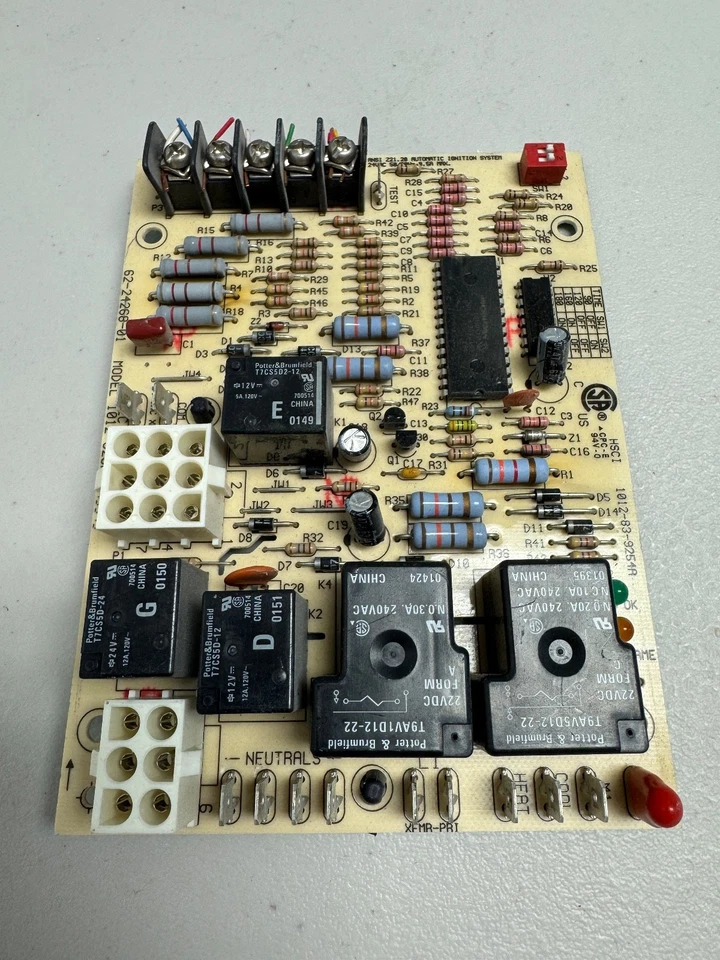 ICP / Heil / Tempstar Furnace Control Board 62-24268-01 Model 1012-925A - Image 1 of 4