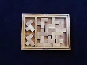 Elf L's Holz Gehirn Teaser Puzzle - Teile in die Box bringen - Bild 1 von 3