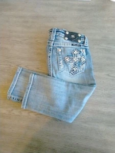 Miss Me Mädchen Größe 10 JK5772P blau Denim Capri Jeans Reißverschluss Schrittlänge 17 - Bild 1 von 11