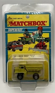 1972 Matchbox Lesney Superfast Mack Dump Truck #28 - Picture 1 of 7