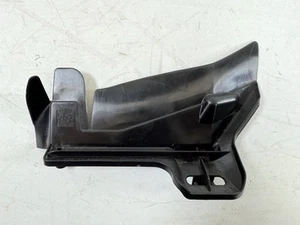 2017 - 2022 Toyota Prius Prime Grille Left Molding Insulator 5242347010 OEM - Foto 1 di 10