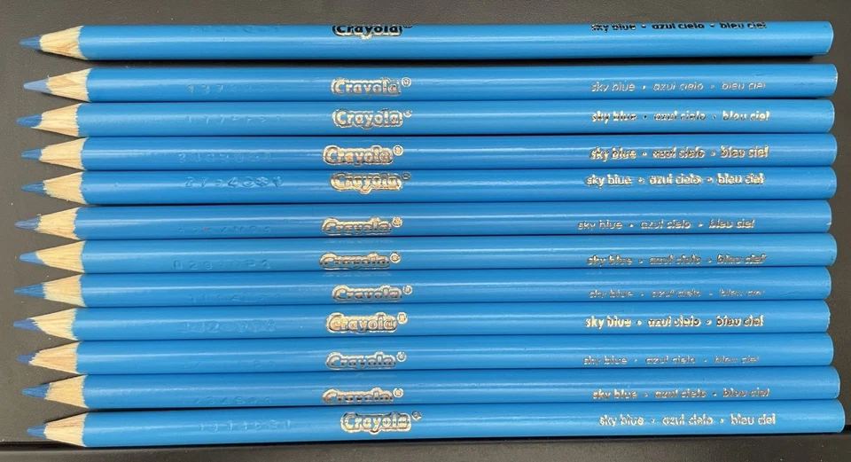 12 lápices de colores Crayola 'Sky Blue' preafilados, ¡ideales para aula de arte! Foto 1 de 1