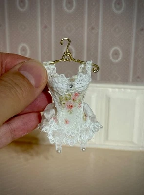 娃娃屋微型1:12手工维多利亚式紧身胸衣 — 第 1/4 张图片