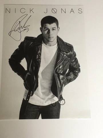 PERSONALLY SIGNED/AUTOGRAPHED NICK JONAS POSTER Cover
