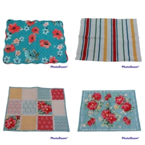 Mixed Lot Pioneer Woman Place Mats (4) SEE PHOTOS - Imagen 1 de 9