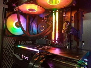 High-End Gaming PC! Ryzen 7 5800X / 32GB RAM / RX 6750 XT 12GB / 1TB Gen4 M2 SSD - Photo 1/18