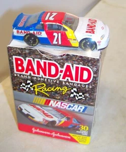 1:64 RACING CHAMPIONS 1998 #21 BAND-AID MONTE CARLO WITH BOX MICHAEL WALTRIP - Picture 1 of 5