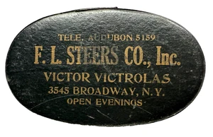 ANTIQUE VICTROLA PHONOGRAPH RECORD CLEANER BROADWAY NEW YORK GREEN VELVET BRUSH - Imagen 1 de 5