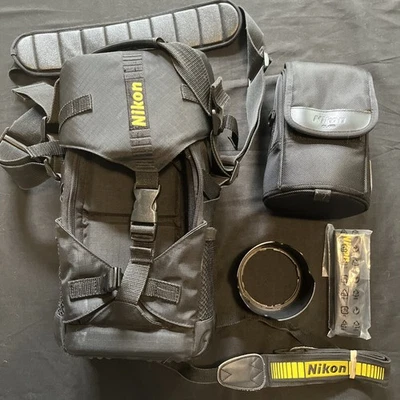 Nikon Soft Cases  CL-L1, CL-m3, 2 Straps, & Hood HB-31 - Image 1 of 4
