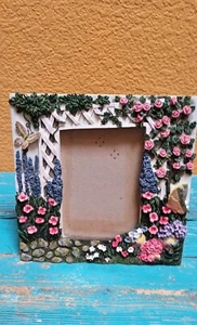 Resin Garden themed 3D picture frame w/ butterflies and flowers-quite nice - Picture 1 of 5