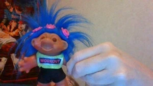 Thomas Dam Totally Troll Workout Girl Hair Clips 5' Good Condition Pre-Owned - Picture 1 of 4