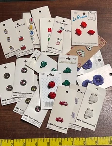 Buttons Lot Novelty Shank 40 Total Aurora Borealis Christmas Florals All NOS R2 - Picture 1 of 16