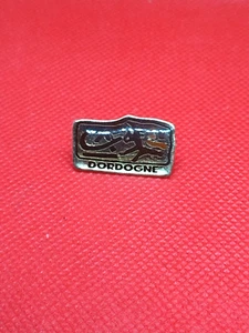 PINS PIN'S LAPEL PIN BADGE COLLECTION VINTAGE BANQUE LOGO CREDIT AGRIC DORDOGNE - Foto 1 di 3