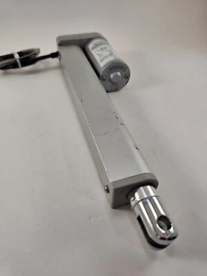 Actuador lineal Hiwin Microsystem LAS-2-1-114-24GE voltaje 24VDC/3Amp Foto 1 de 4