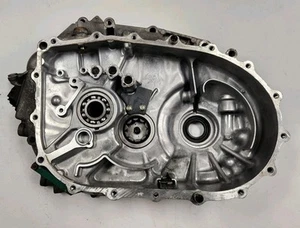 05 06 Acura RSX 06+ CIVIC SI 6 Speed Manual Transmission case half bell housing  - Picture 1 of 6
