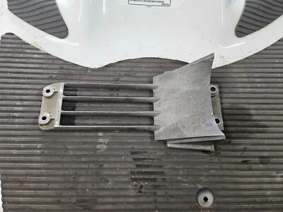 2005-2009 YAMAHA VX 110 DELUXE VX CRUISER SPORT WAVERUNNER INTAKE GRATE SCREEN Foto 1 de 3