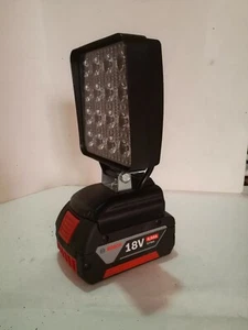 Faretto LED 48W, IP 67 per batterie Bosch 18V 2-4 A li-ion - Foto 1 di 7