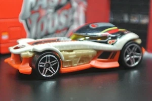 Hot Wheels Star Wars Poe Dameron Car - Loose - 1:64 Heroes of the Resistance - Picture 1 of 2