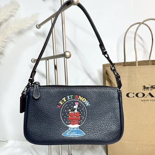 Coach X Peanuts Nolita 19 nuovo con etichette con motivo Snoopy Let It Snow CE859