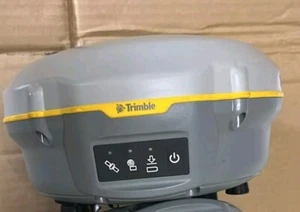 Trimble R8s GNSS receiver Full Base/Rover Precision RTK radio UHF 410-470mhz - Picture 1 of 23