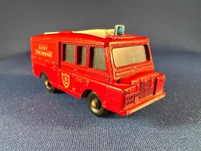 Vintage Matchbox Lesney Land Rover Fire Truck, Red w/Decals, 57C 1966 NICE - Image 1 of 4