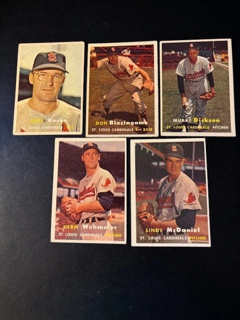 Lote de beisebol 1957 Topps 5 diferentes. TODOS OS CARDEAIS. Muito bom estado a ex-Mt Lindy McDaniel - Imagem 1 de 2