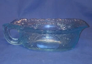 Vintage Westmoreland Ice Blue Gravy Boat Sauce Dish - Picture 1 of 5