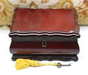 ROTES MAHAGONI POLYMER HOLZ VERBUND SCHMUCKBOX SCHWARZ SAMT GEFÜTTERT MIT SCHLÜSSEL - Bild 1 von 11