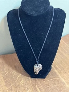 Unique Silver Tone Face Pendant Necklace 5-17 - Picture 1 of 4